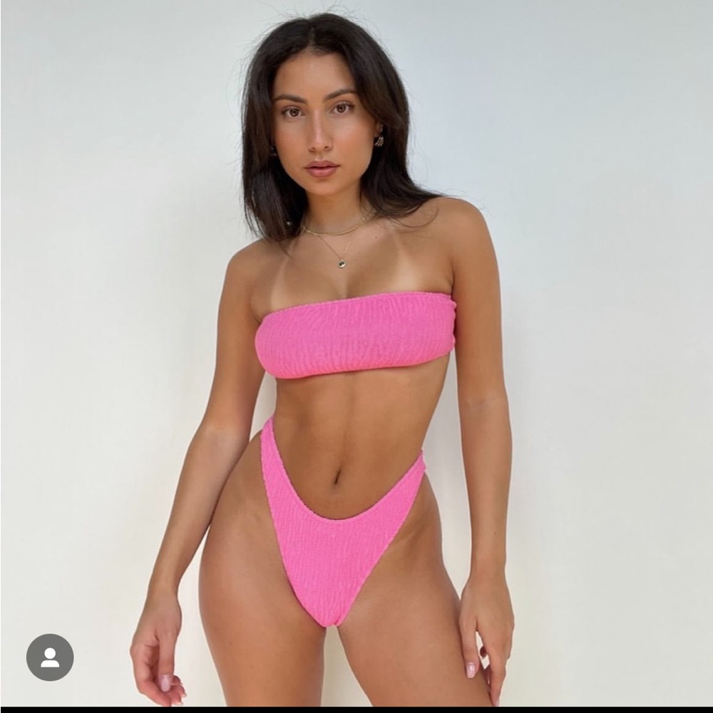 437 Swimwear